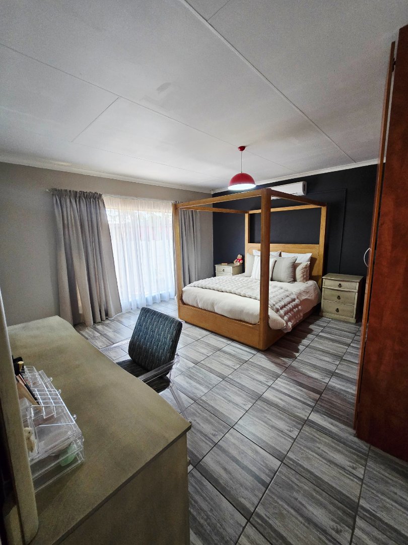 3 Bedroom Property for Sale in Songloed North West